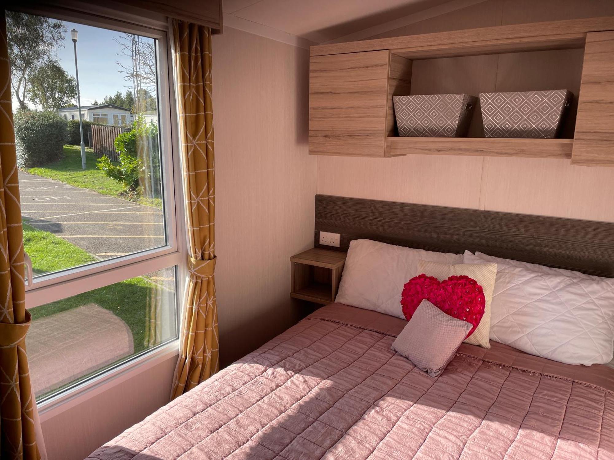 Rockley Park Private Holiday Homes Poole Exterior foto